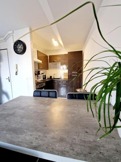 Agreable Appartement T2 Centre Ville Valence  Exterior foto
